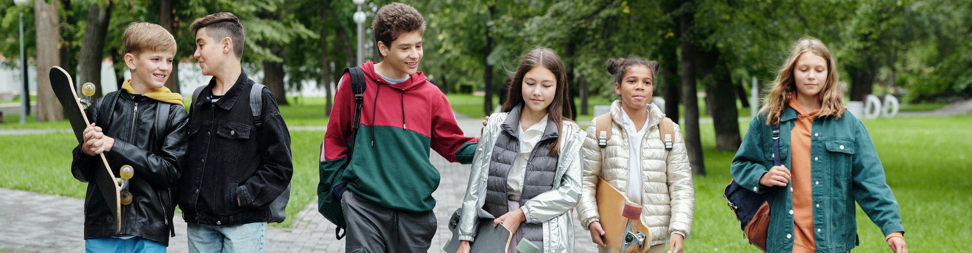 Image of a group of teenagers walking